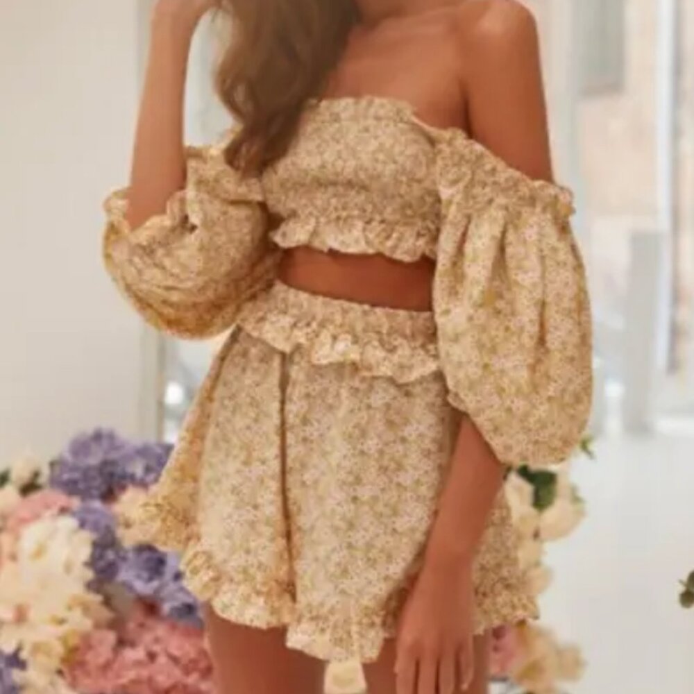 Alamour The Label Floral Off-Shoulder Top in Cream